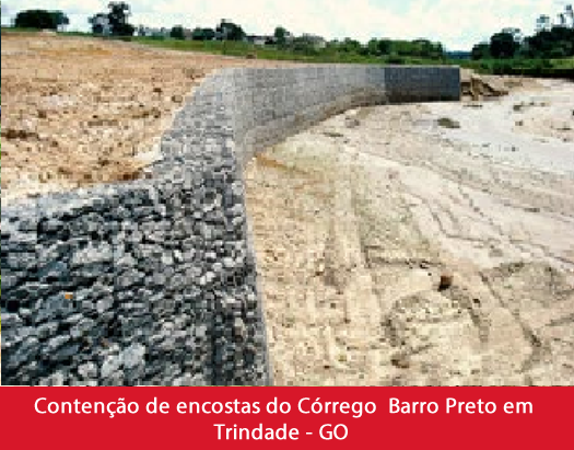 Contenção de encostas do Córrego Barro Preto em Trindade - GO1.fw